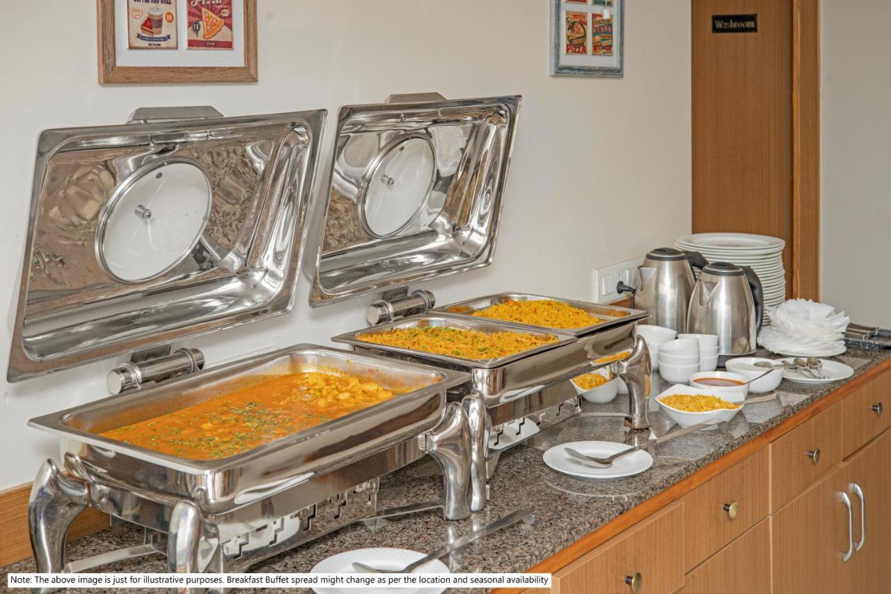 Treebo Luxe Suite, Shivaji Nagar Pune Bagian luar foto