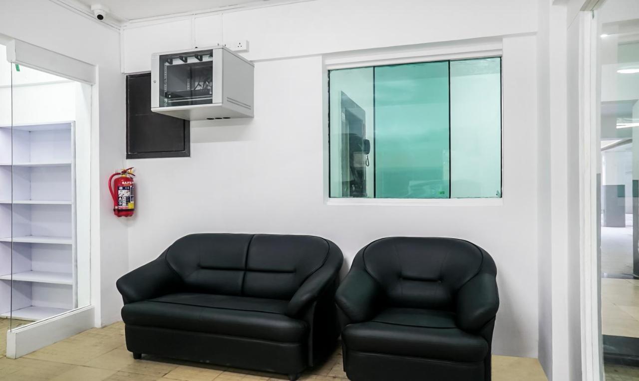 Treebo Luxe Suite, Shivaji Nagar Pune Bagian luar foto