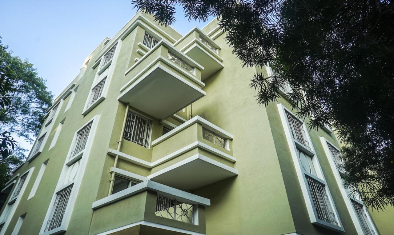 Treebo Luxe Suite, Shivaji Nagar Pune Bagian luar foto
