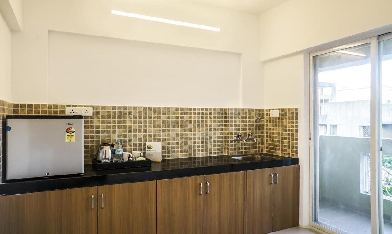 Treebo Luxe Suite, Shivaji Nagar Pune Bagian luar foto