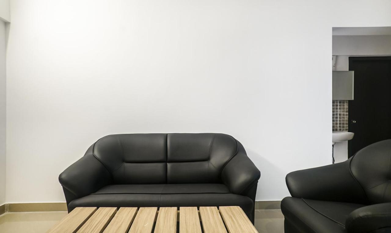 Treebo Luxe Suite, Shivaji Nagar Pune Bagian luar foto